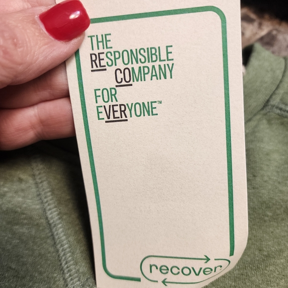 JJ - Cove Olive Marathon Finisher Men's Sweatshirt - Picture 4 of 7